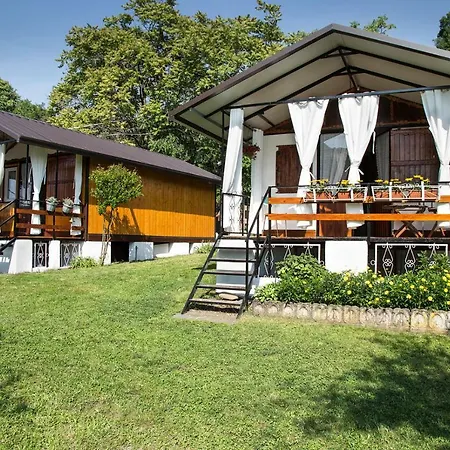 Alpstuga Chalet *